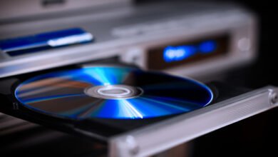 What is a compact disc (CD)
