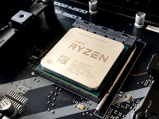 Intel and AMD suspend processor shipments to Russia